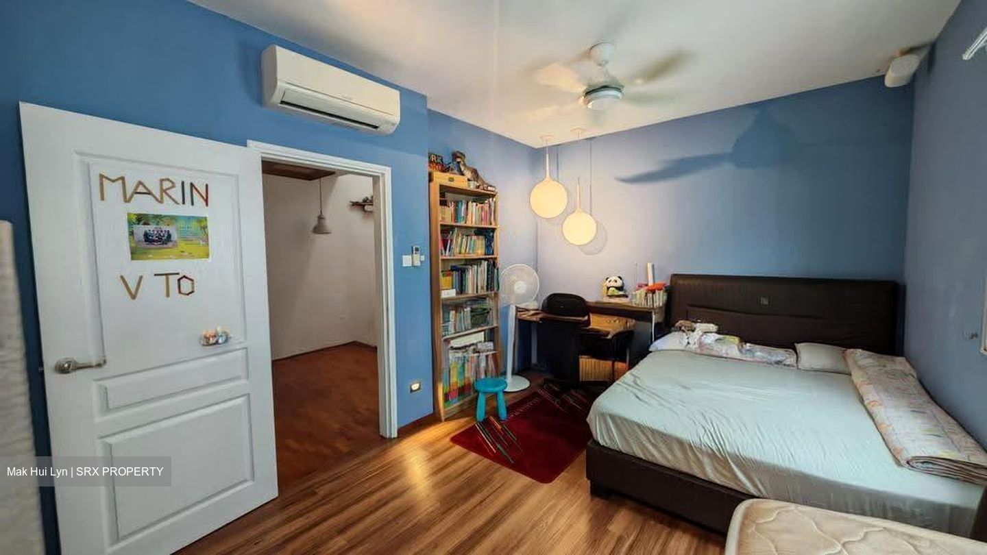 East Coast Road (D15), Terrace #610598041